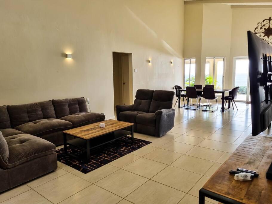 Villa With Pool And Sea View Fontein Extérieur photo